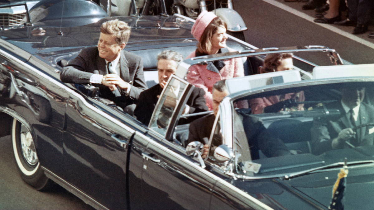 Kennedy Assassination: How many people were in the car?